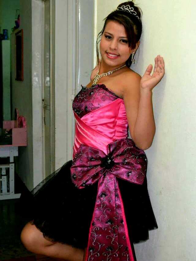 Vestido de 15 años color fucsia