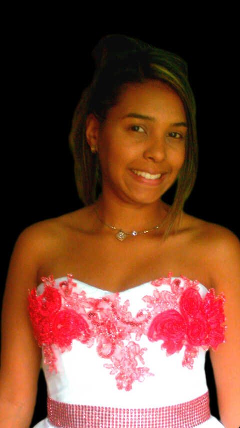 Vestido de novia color blanco y rojo