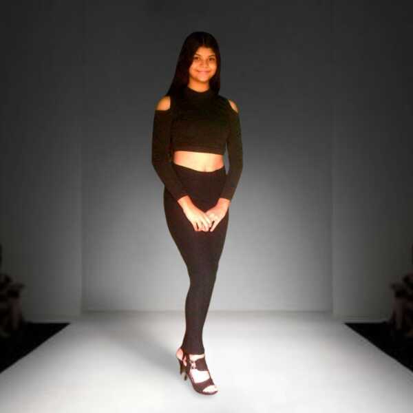 Top y Falda larga en Microdurazno color Negro