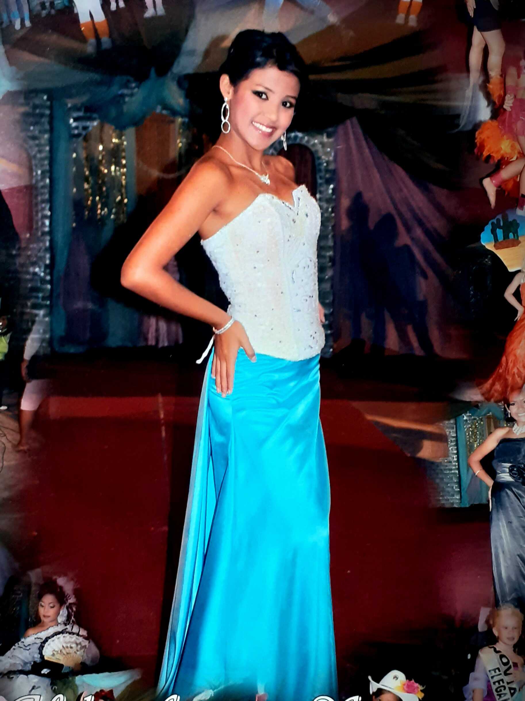 Vestido de gala color azul